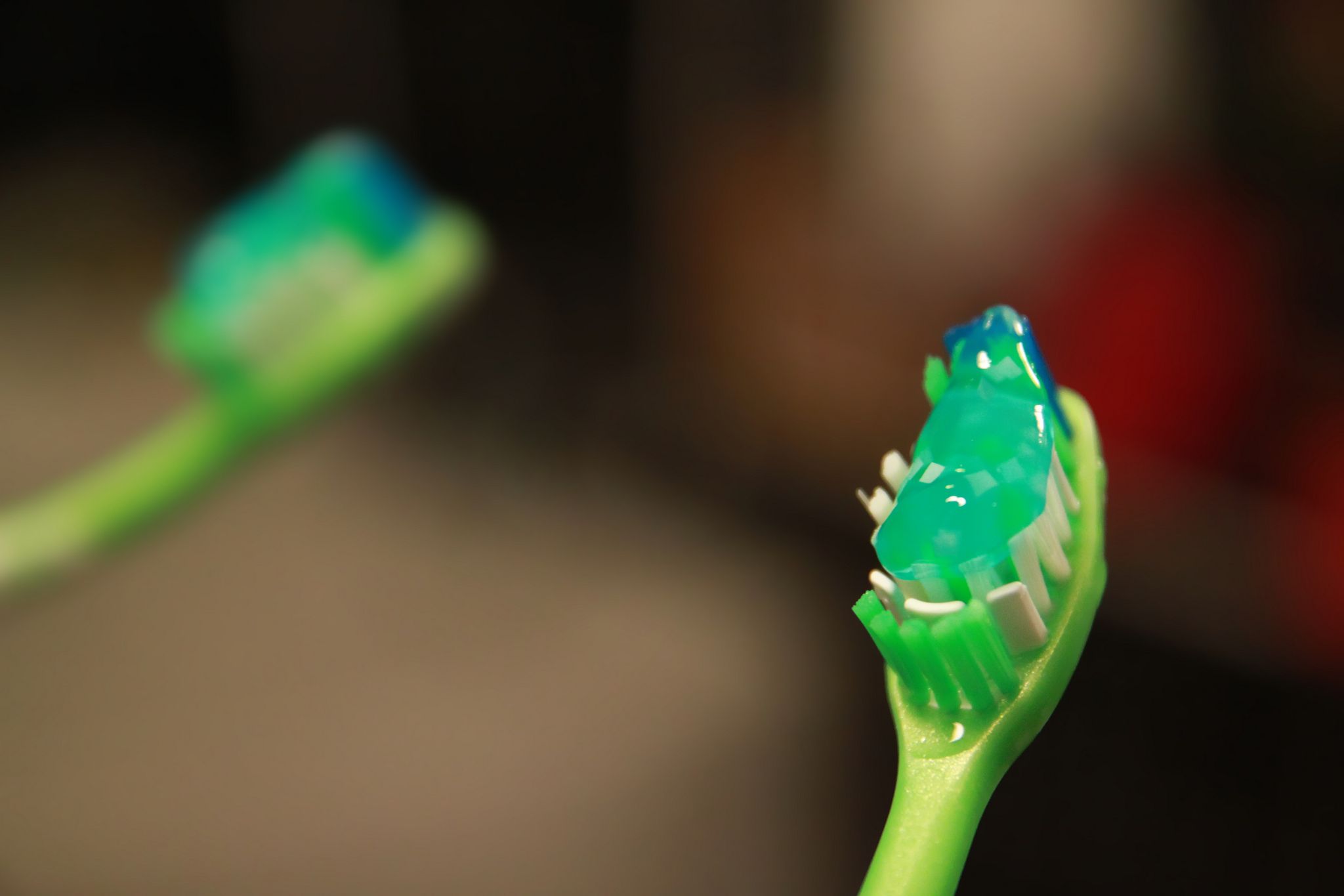 Se brosser les dents avant de se coucher peut être crucial pour un cœur en bonne santé