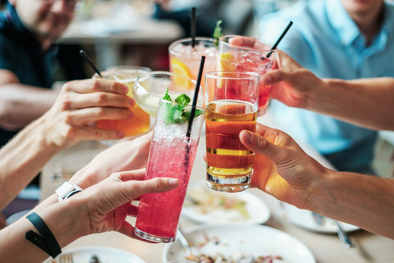 FDA предлагает запретить пищевые добавки, содержащиеся в безалкогольных напитках, и заявляет, что их больше небезопасно использовать