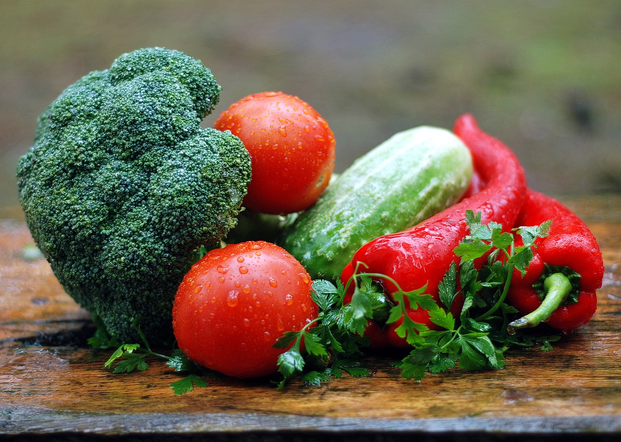 Вегетарианская диета может помочь снизить риск и тяжесть инфекции COVID-19: исследование